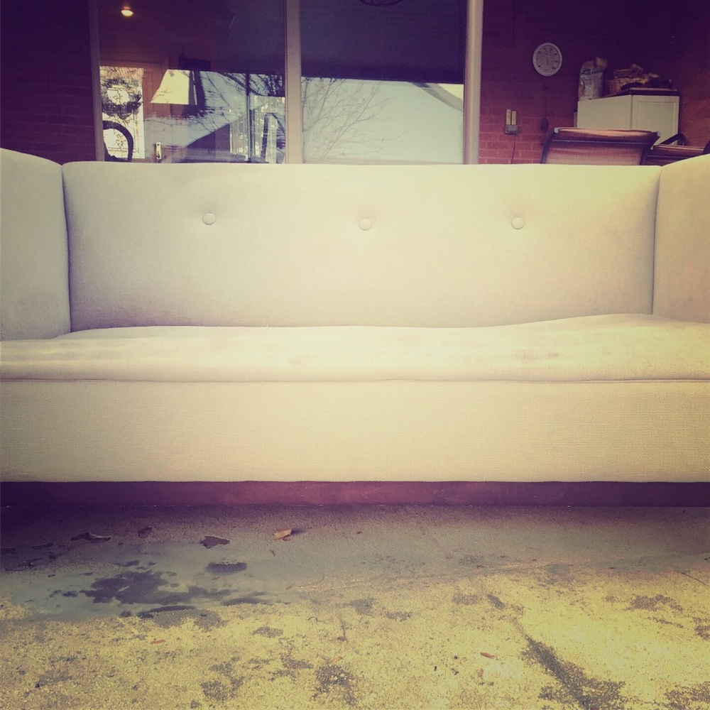 Crate & Barrel Sofa/Loveseat/Couch/Decor-DELIVERY